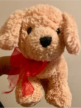 Ty Goldwyn The Golden Retriever with Red Bow